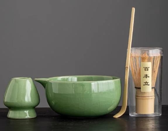 Seladon matcha seti — akıtma ağızlı kase