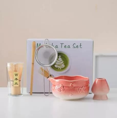 Set de regalo de matcha en caja impresa — cuencos pastel